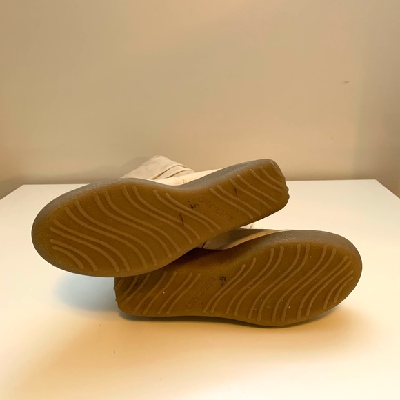 Gorgeous Platform Winter Boots! - Picture 9 of 10